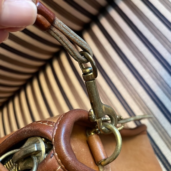 Vintage coach basic bag  / zippered clutch 9455 glue in tag original HT & strap - Picture 5 of 15